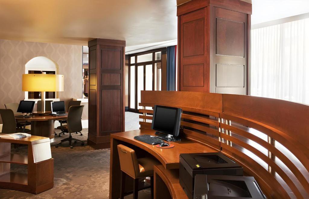 Hotel Baltimore Downtown-Inner Harbor Extérieur photo